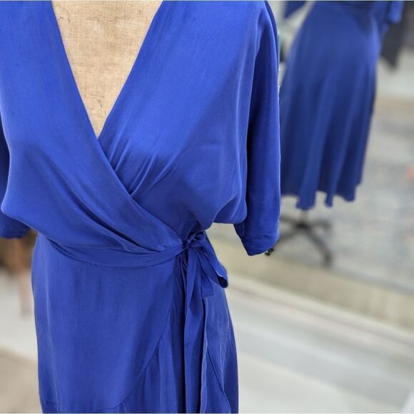 Ginger Smart Wrap Maxi Dress - Picture 6 of 10